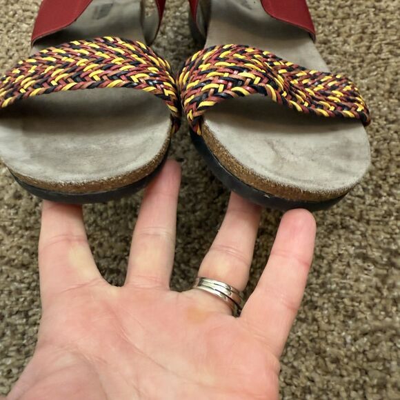 Munro Womens Pisces Woven Design Slip on Sandals Red US Size 9 WW Comfort - Picture 6 of 11